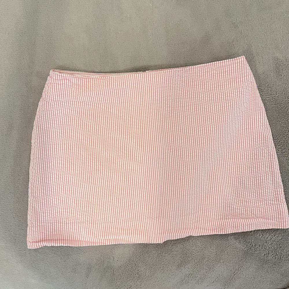Lilly  Pulitzer Sear sucker skirt size 2